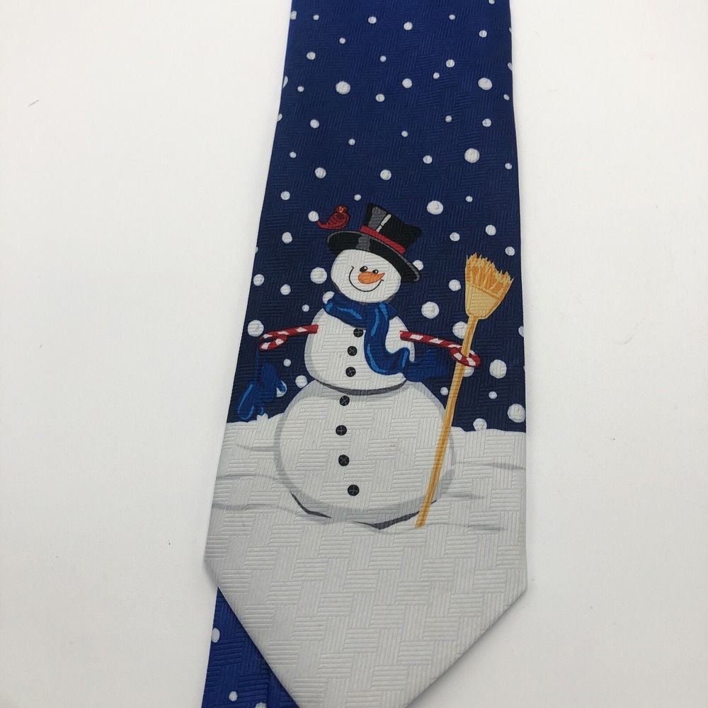MICKEY UNLIMITED Mens Christmas Necktie Disney Mickey Donald Pluto Caroling - Picture 3 of 16